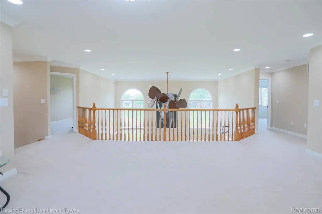 47909 Milonas Drive Shelby Charter Township MI 48315
