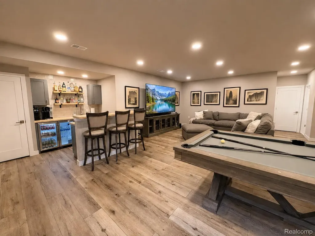 154 Mulberry Lane Rochester Hills City MI 48309