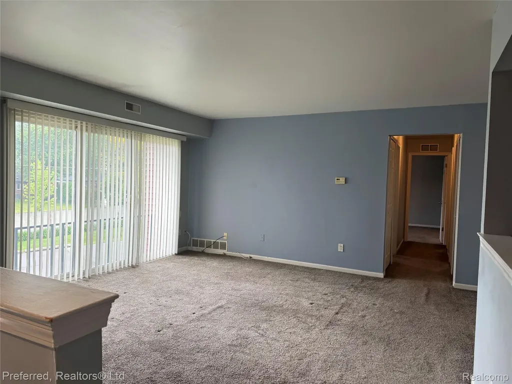 706 Sunset Lane St. Clair Shores City MI 48082