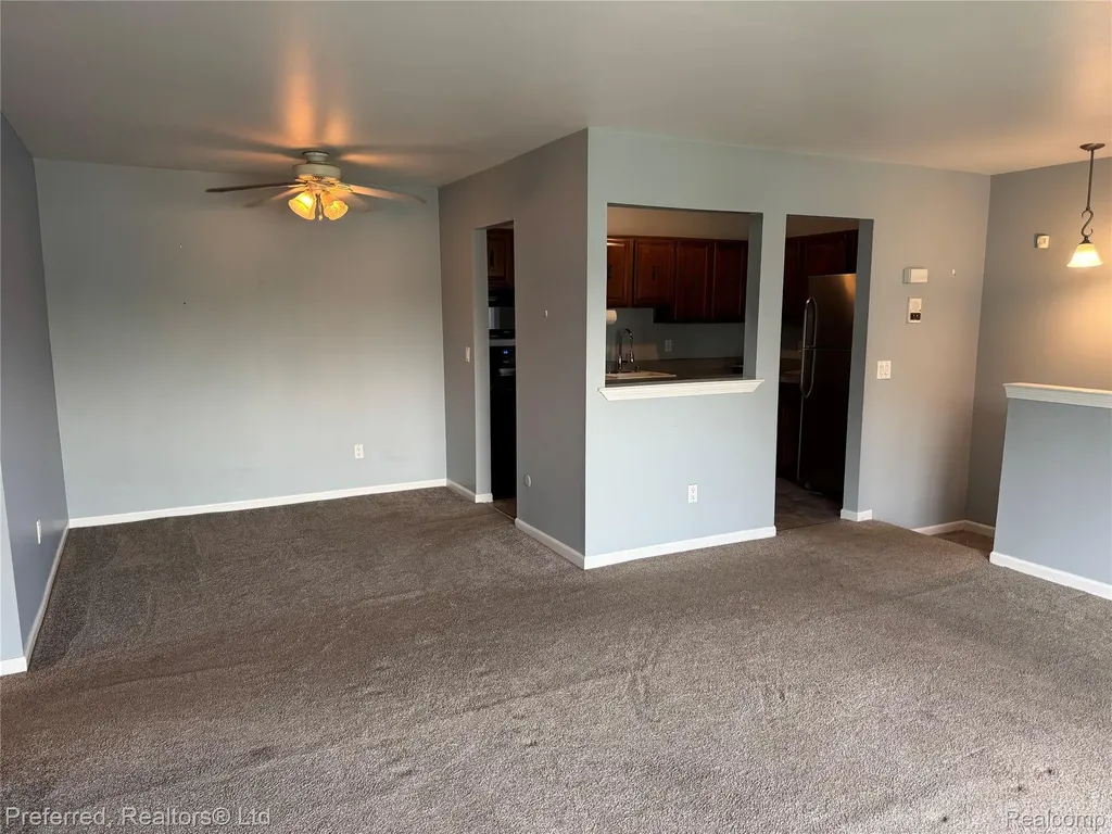 706 Sunset Lane St. Clair Shores City MI 48082