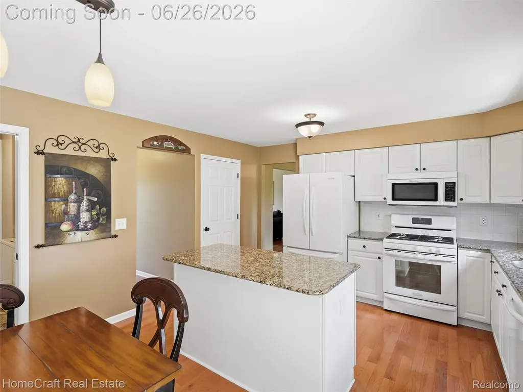 3383 Milcroft Court Canton Charter Township MI 48188