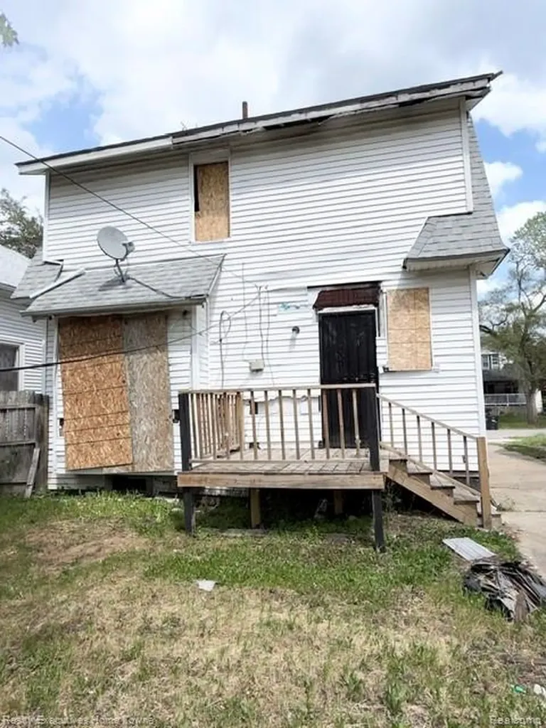11439 Ohio Street Detroit City MI 48204