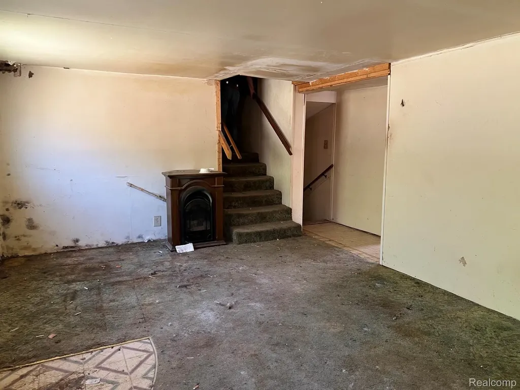 180 Fonda Drive Deerfield Township MI 48421