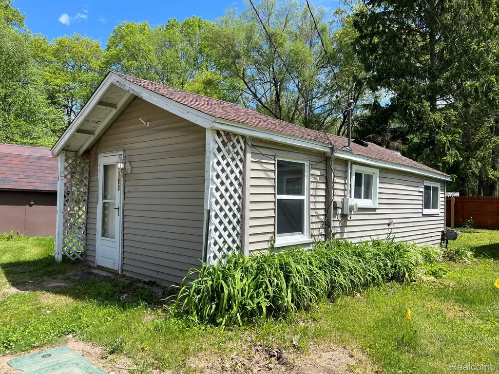 180 Fonda Drive Deerfield Township MI 48421