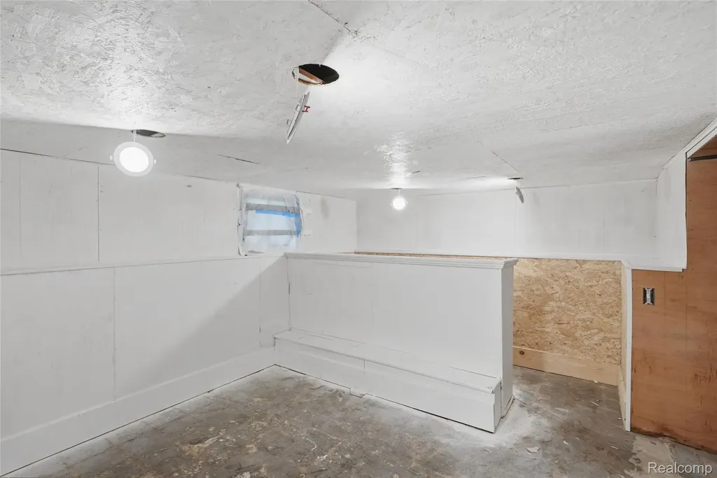 2353 Richton Street Detroit City MI 48206