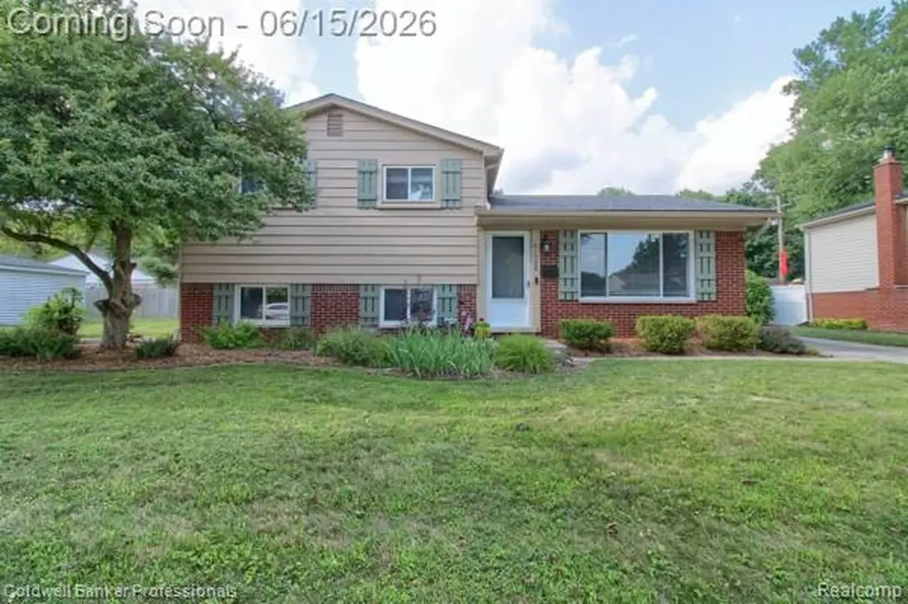 41928 River Oaks Plymouth Charter Township MI 48170