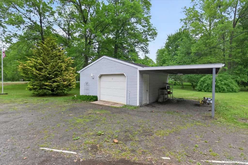 41303 Harris Road Sumpter Township MI 48111