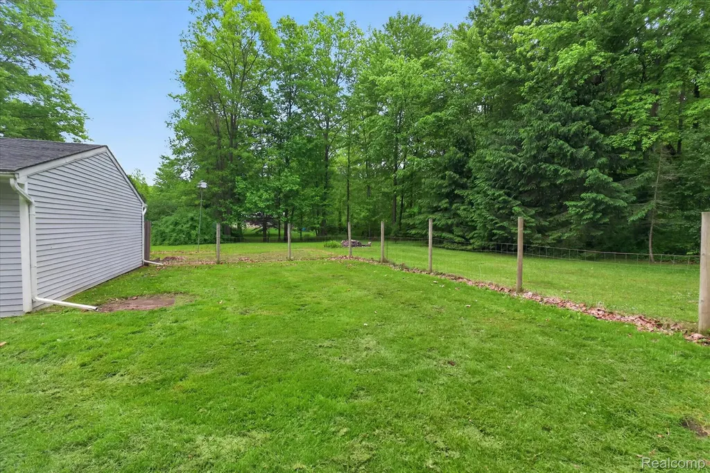 41303 Harris Road Sumpter Township MI 48111