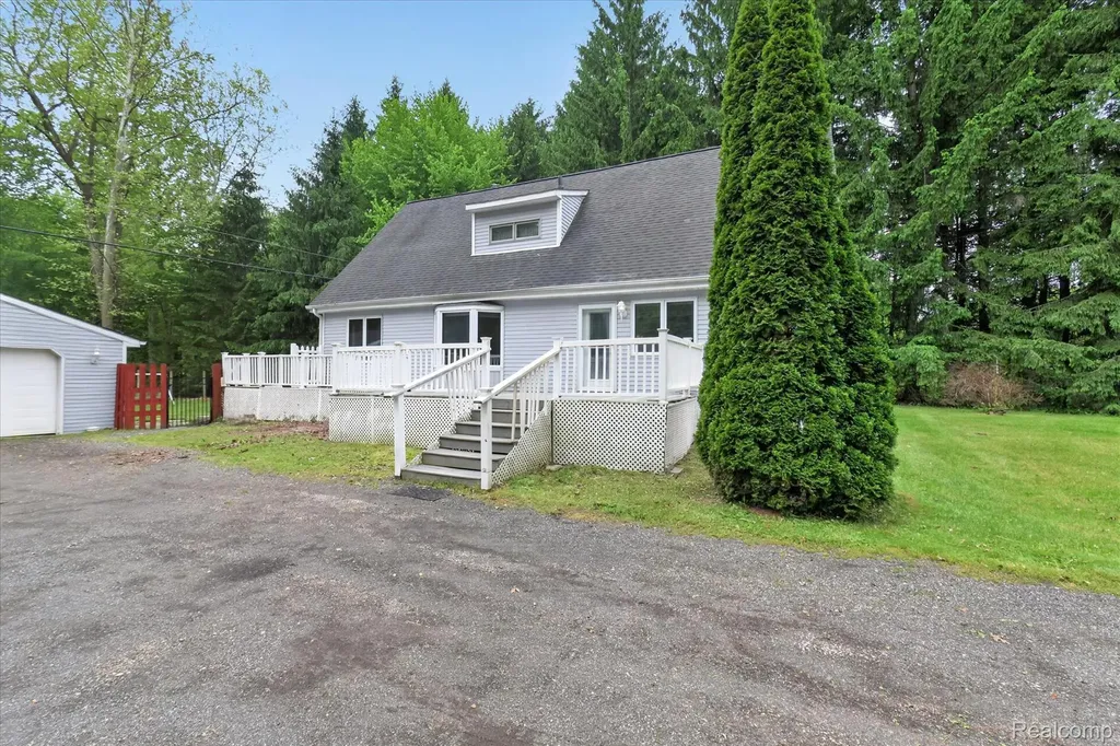 41303 Harris Road Sumpter Township MI 48111