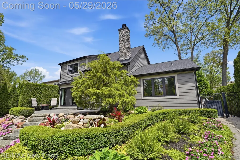 1890 Spruce Drive Commerce Charter Township MI 48390