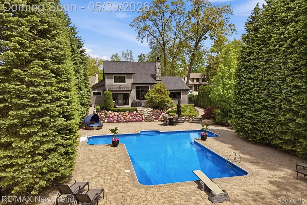 1890 Spruce Drive Commerce Charter Township MI 48390