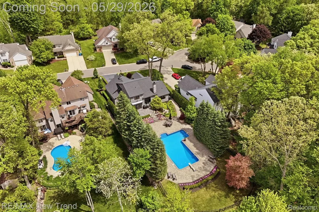 1890 Spruce Drive Commerce Charter Township MI 48390