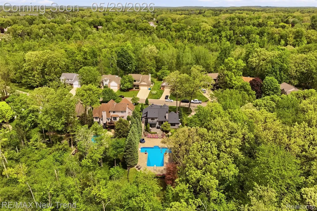 1890 Spruce Drive Commerce Charter Township MI 48390