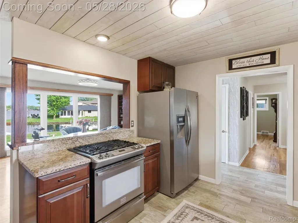 12099 Torrey Road Fenton Charter Township MI 48430