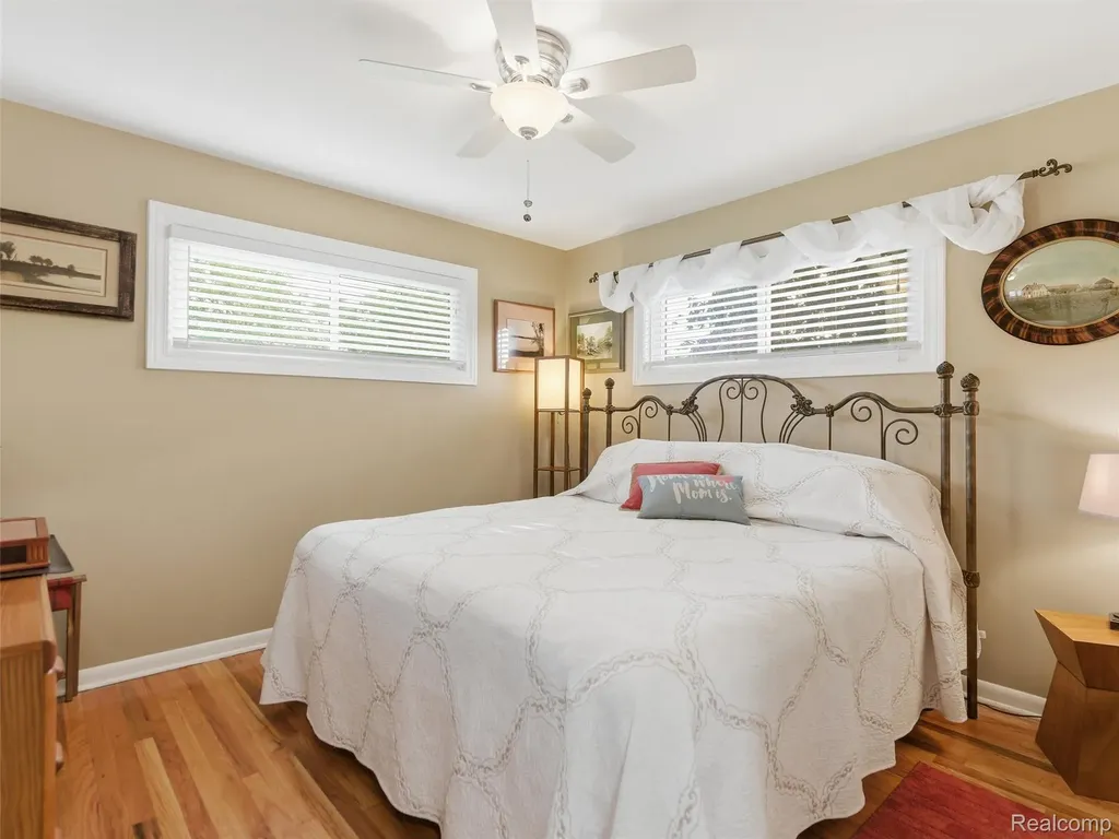 12099 Torrey Road Fenton Charter Township MI 48430