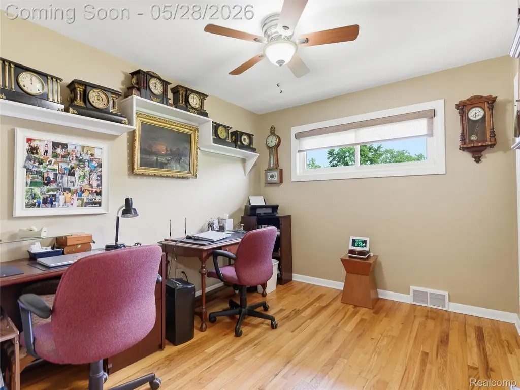 12099 Torrey Road Fenton Charter Township MI 48430