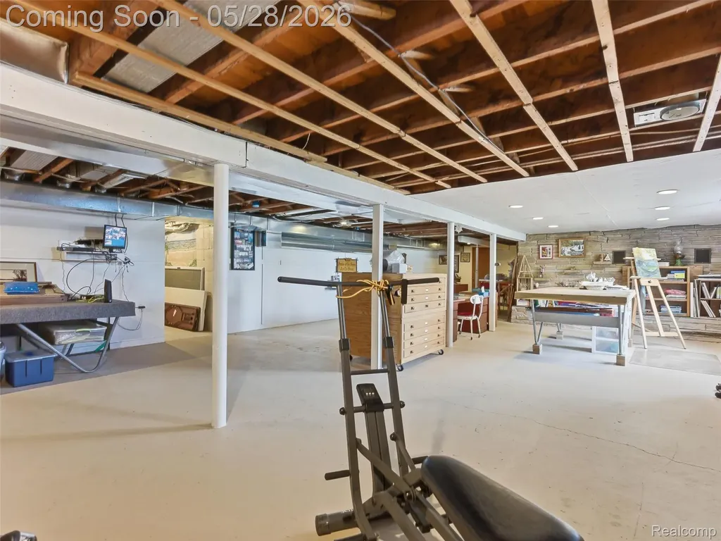 12099 Torrey Road Fenton Charter Township MI 48430