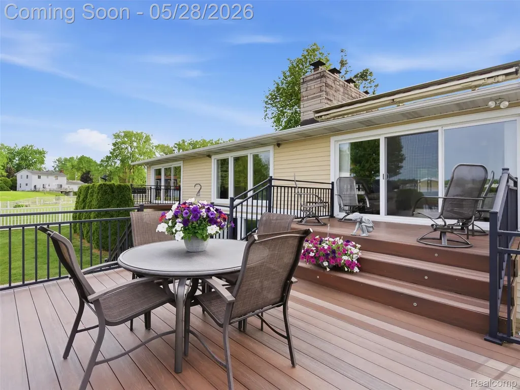 12099 Torrey Road Fenton Charter Township MI 48430