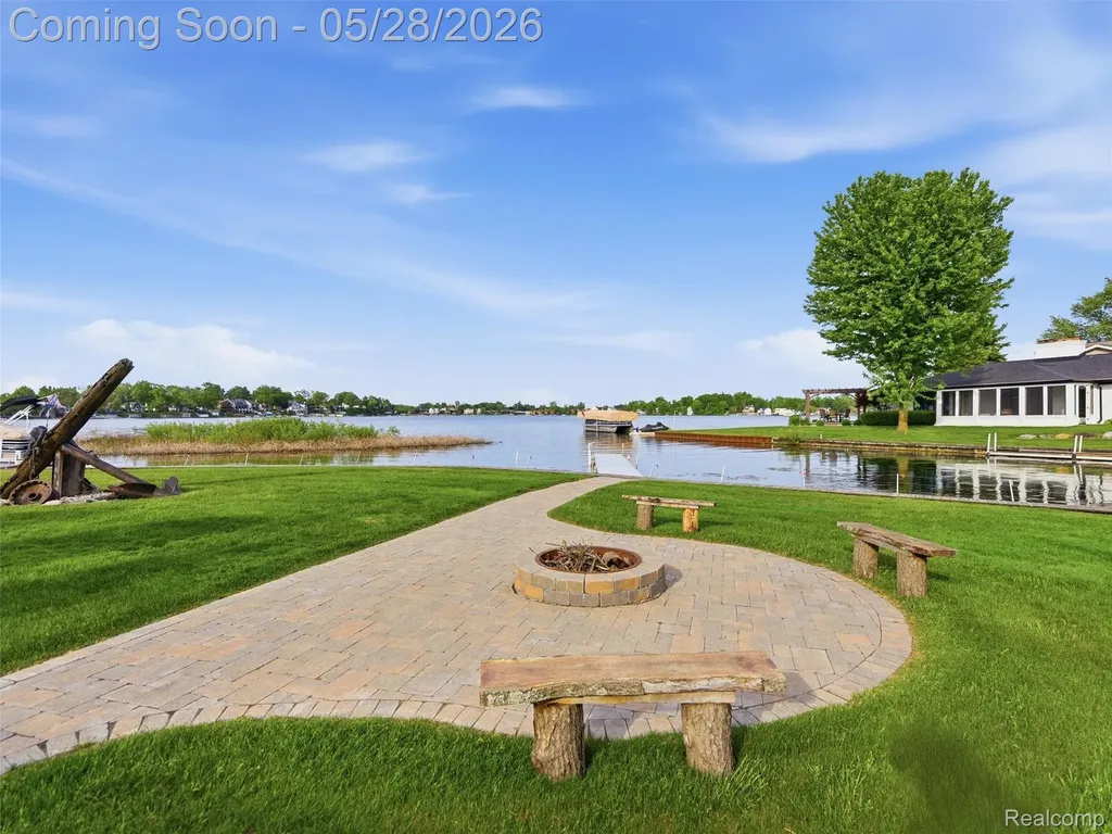 12099 Torrey Road Fenton Charter Township MI 48430