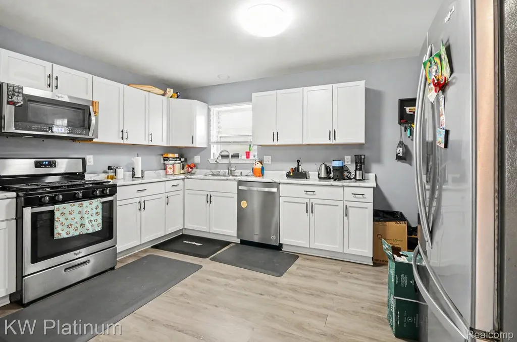 146 Rural Street Port Huron City MI 48060