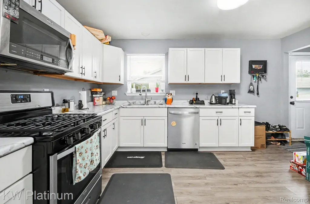 146 Rural Street Port Huron City MI 48060