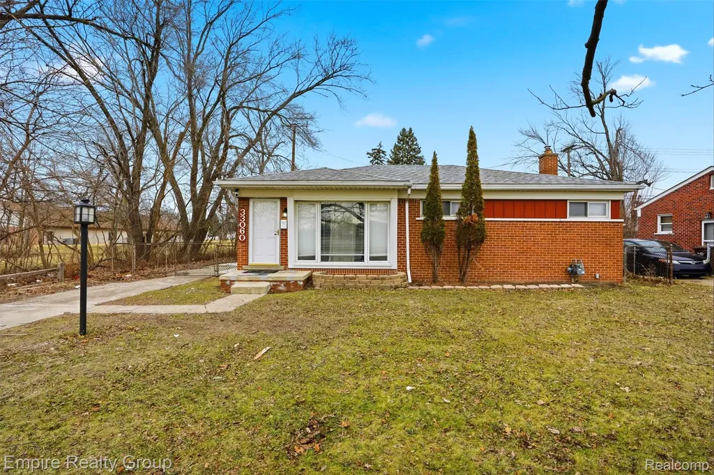 33060 Cherry Hill Road Garden City City MI 48135