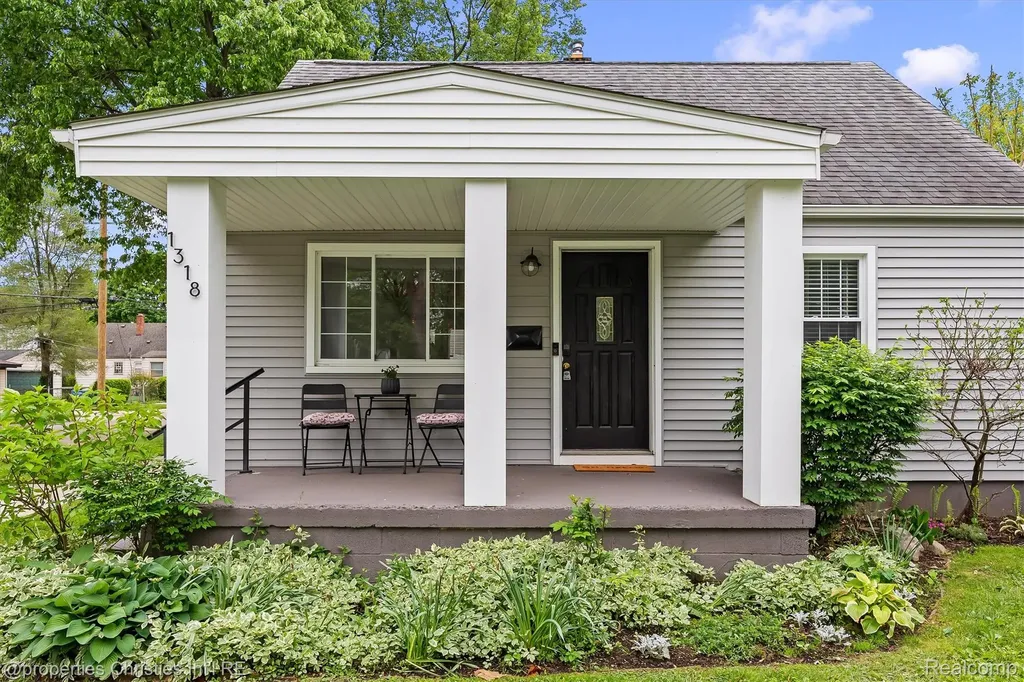 1318 Bauman Avenue Royal Oak City MI 48073