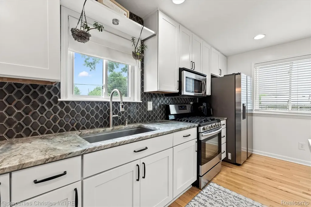 1318 Bauman Avenue Royal Oak City MI 48073