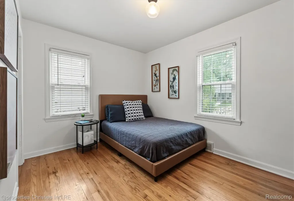 1318 Bauman Avenue Royal Oak City MI 48073