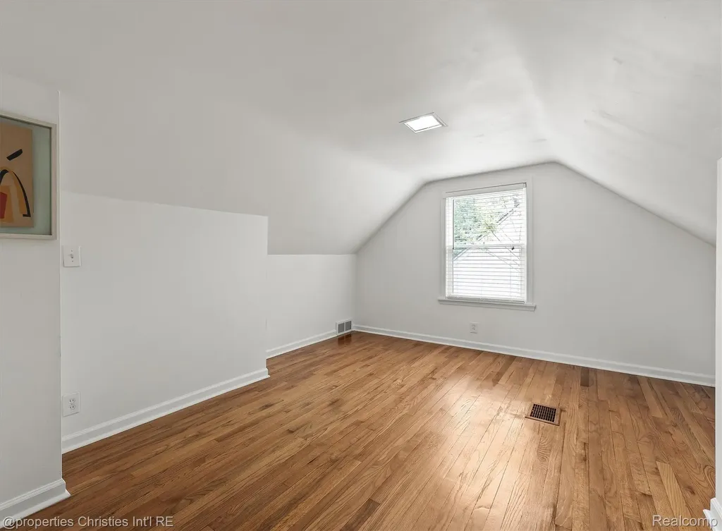 1318 Bauman Avenue Royal Oak City MI 48073