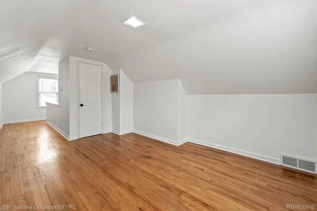 1318 Bauman Avenue Royal Oak City MI 48073
