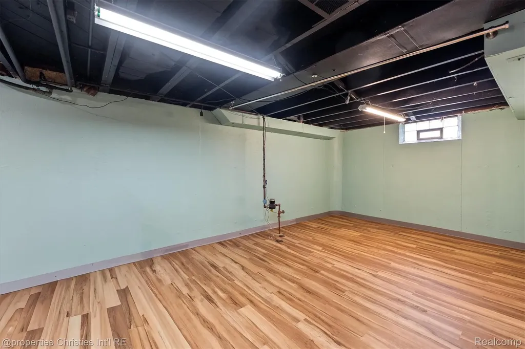 1318 Bauman Avenue Royal Oak City MI 48073