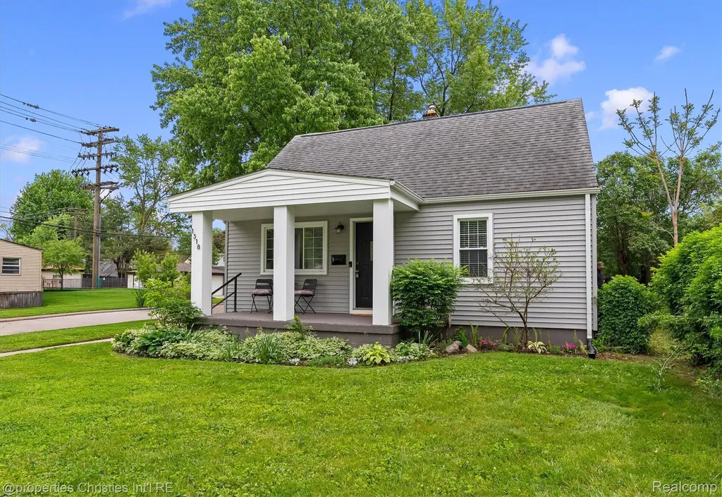 1318 Bauman Avenue Royal Oak City MI 48073