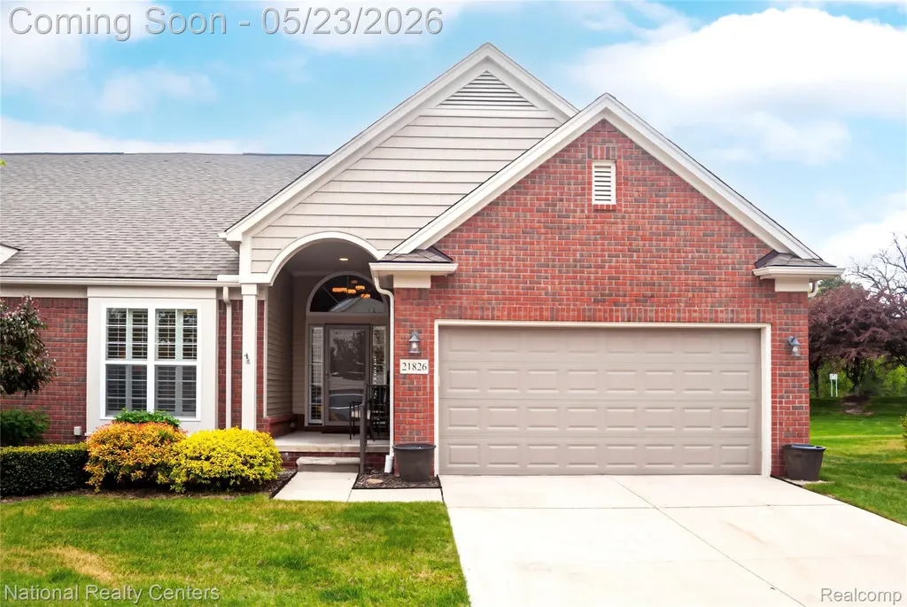 21826 Hanover Drive Macomb Township MI 48042