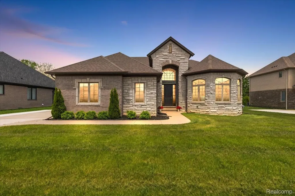 7659 Crimson Court Shelby Charter Township MI 48316