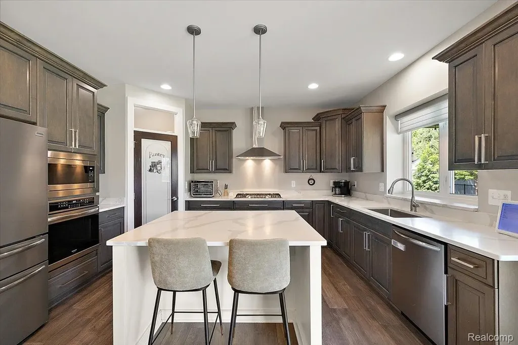 7659 Crimson Court Shelby Charter Township MI 48316
