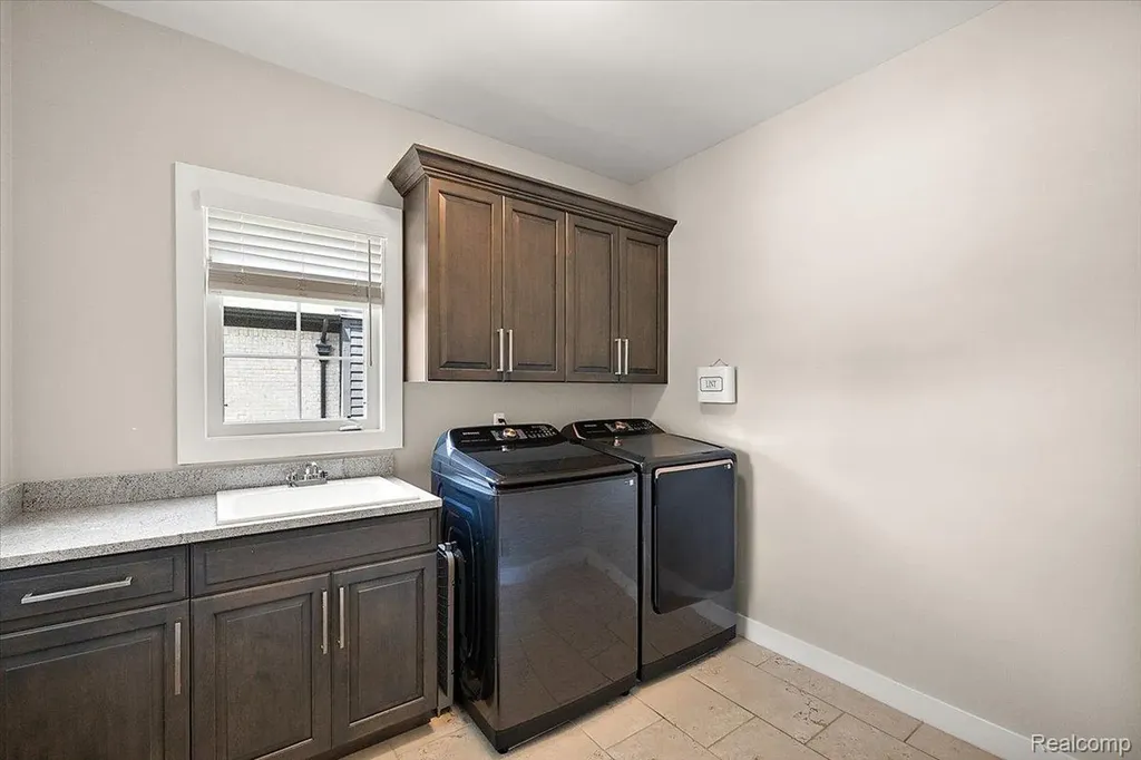 7659 Crimson Court Shelby Charter Township MI 48316