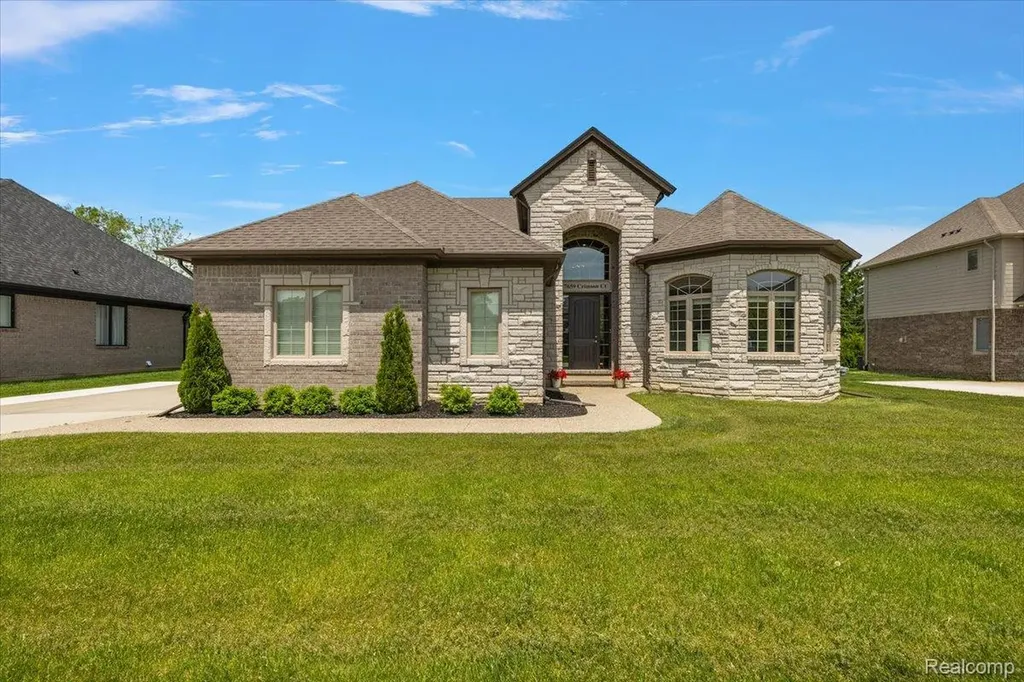7659 Crimson Court Shelby Charter Township MI 48316