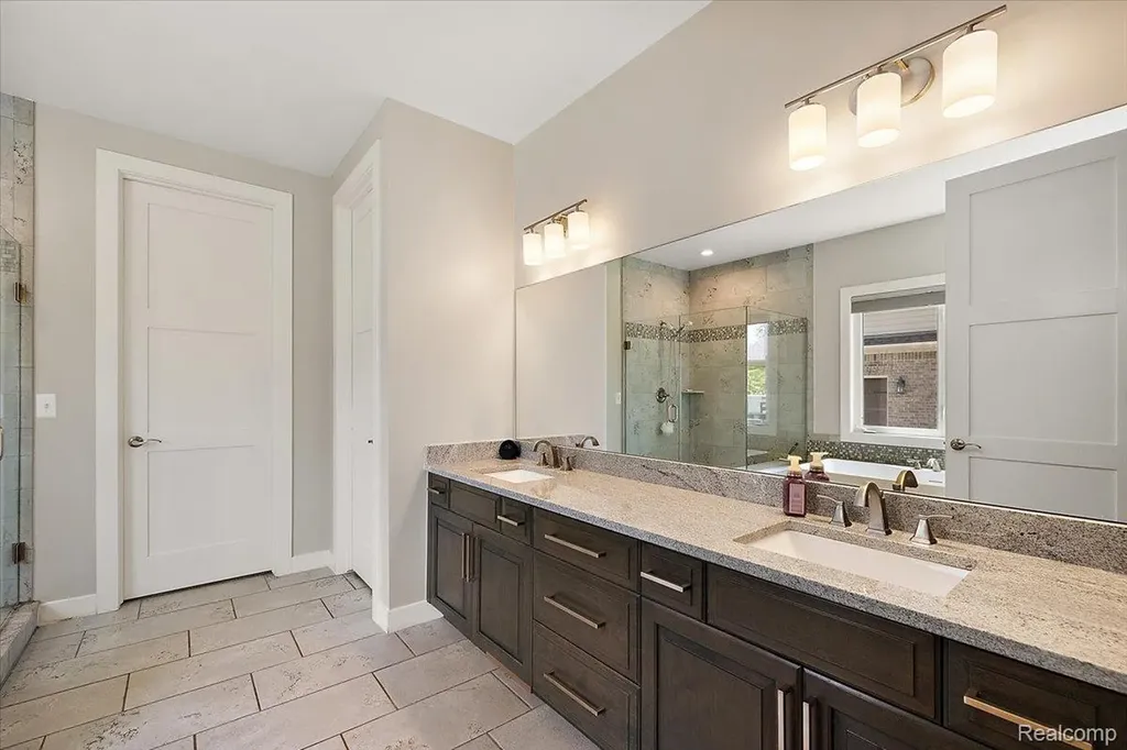 7659 Crimson Court Shelby Charter Township MI 48316