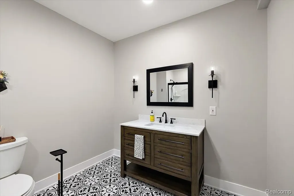7659 Crimson Court Shelby Charter Township MI 48316