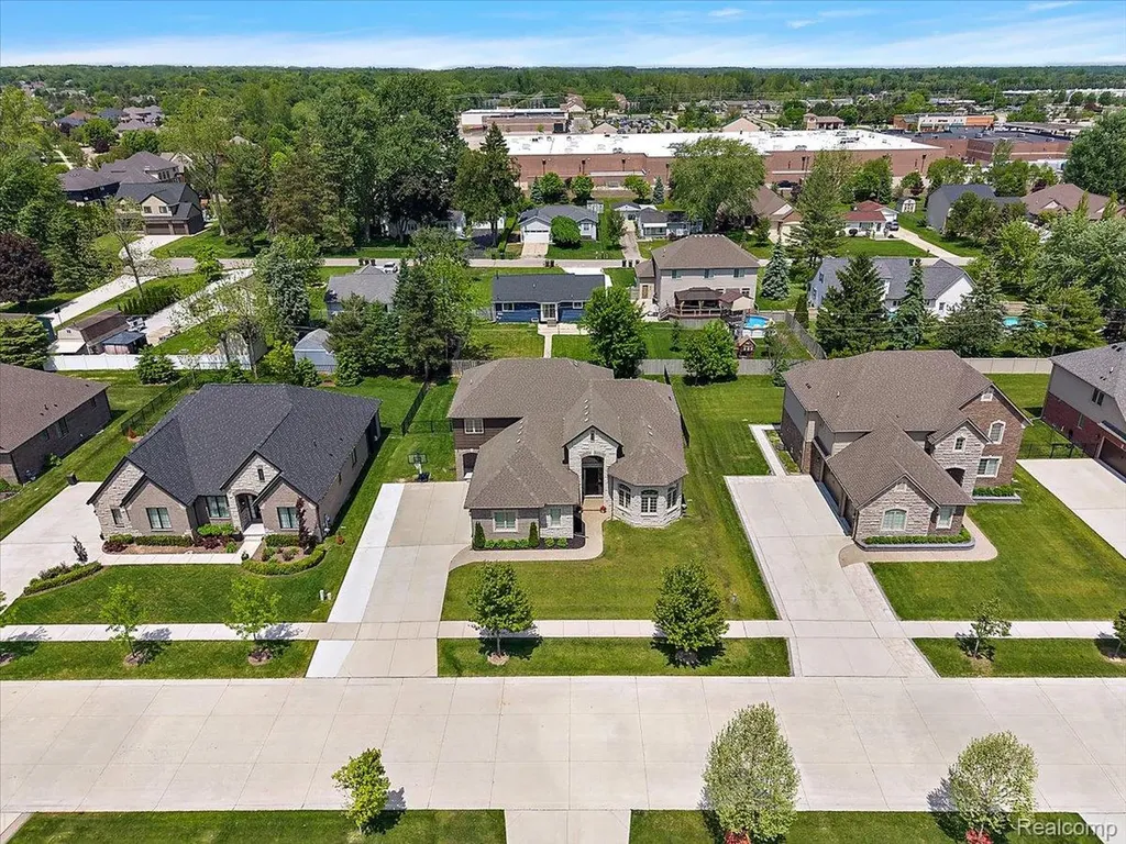 7659 Crimson Court Shelby Charter Township MI 48316