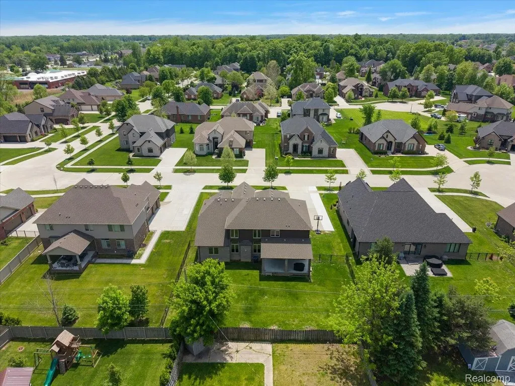 7659 Crimson Court Shelby Charter Township MI 48316