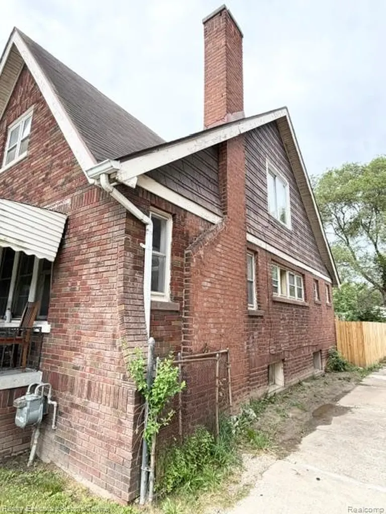 8259 Kentucky Street Detroit City MI 48204