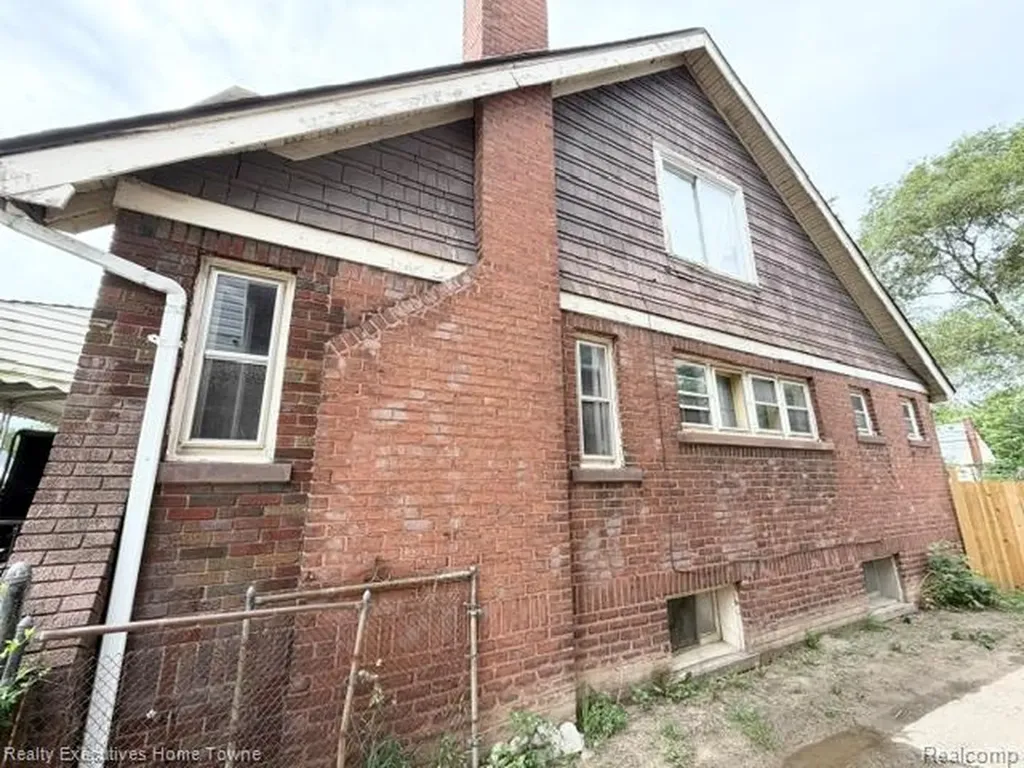 8259 Kentucky Street Detroit City MI 48204