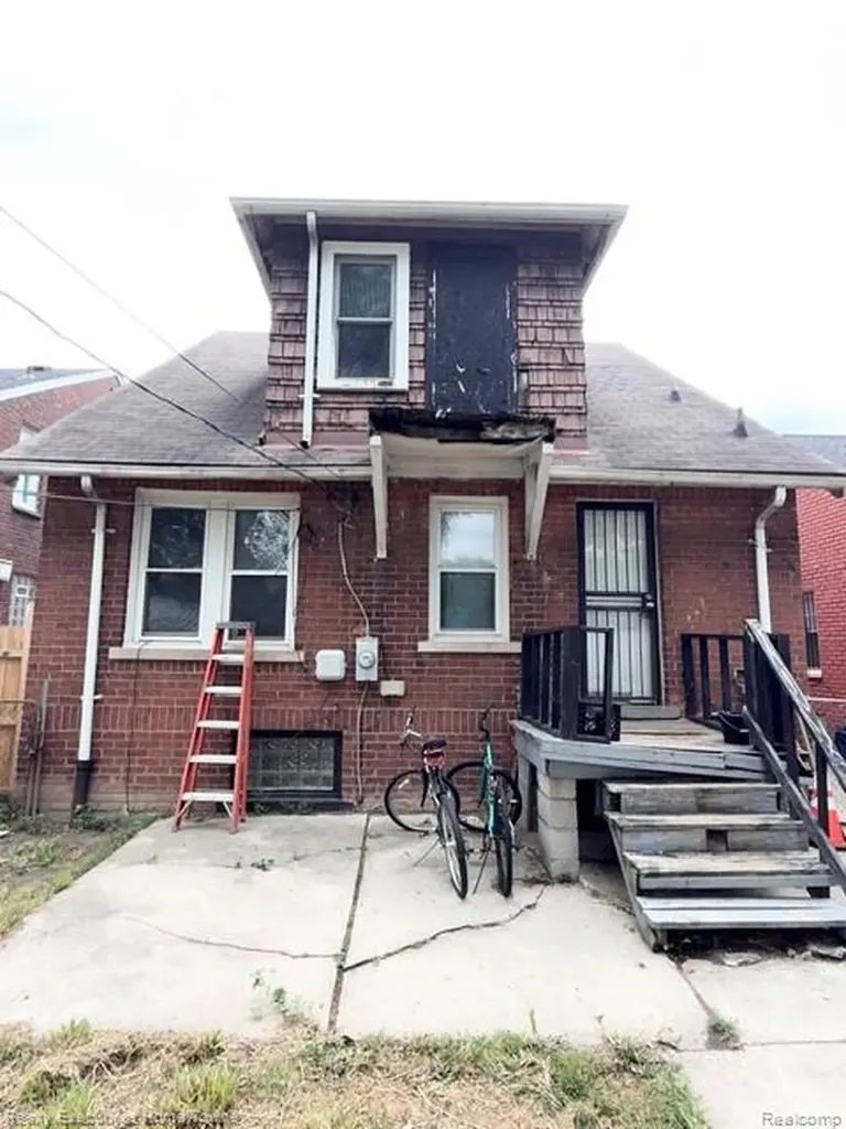 8259 Kentucky Street Detroit City MI 48204