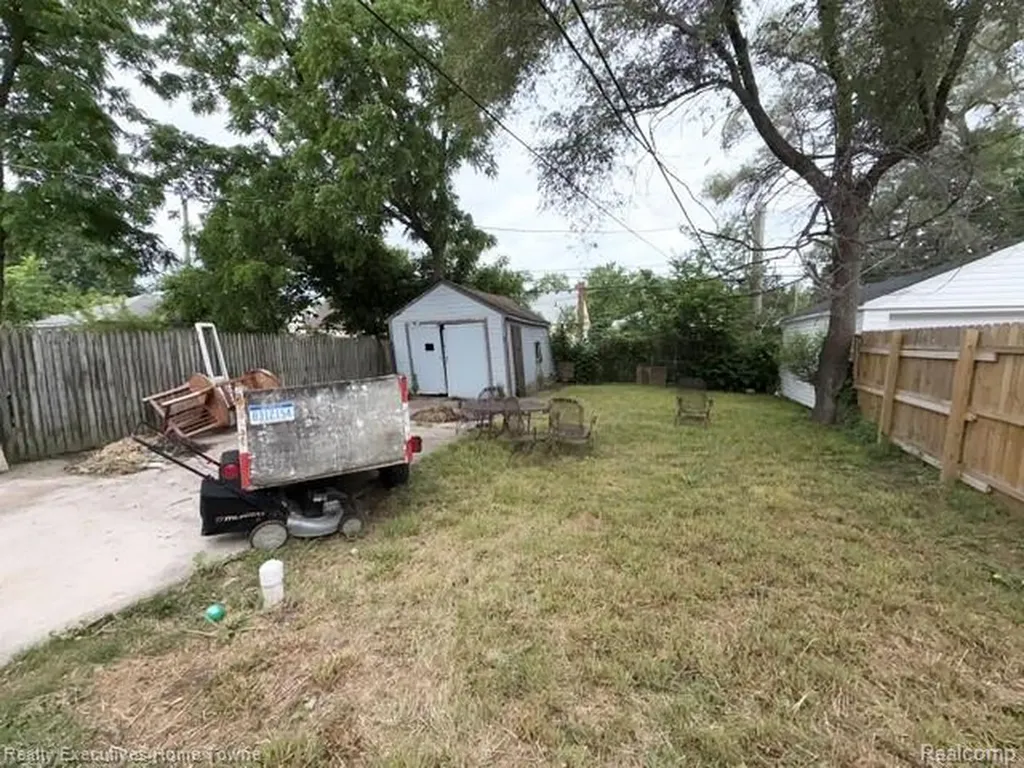 8259 Kentucky Street Detroit City MI 48204
