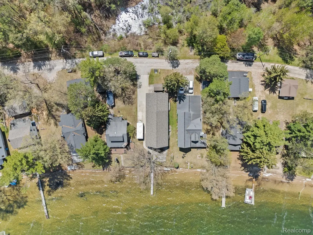 1434 Lake Drive Grant Township MI 48748