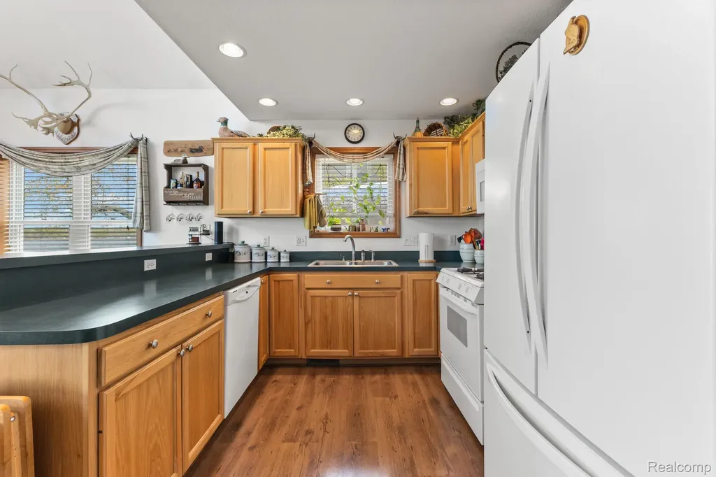 1434 Lake Drive Grant Township MI 48748