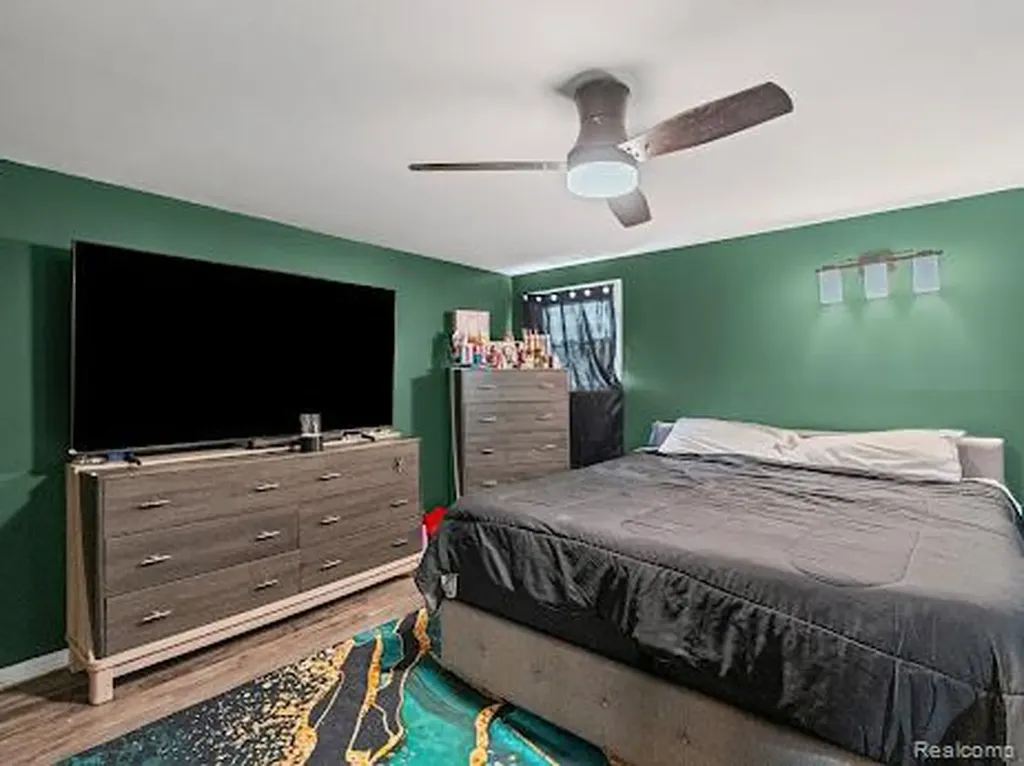 2496 Ketzler Drive Flint Charter Township MI 48507