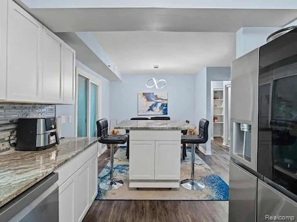 2496 Ketzler Drive Flint Charter Township MI 48507